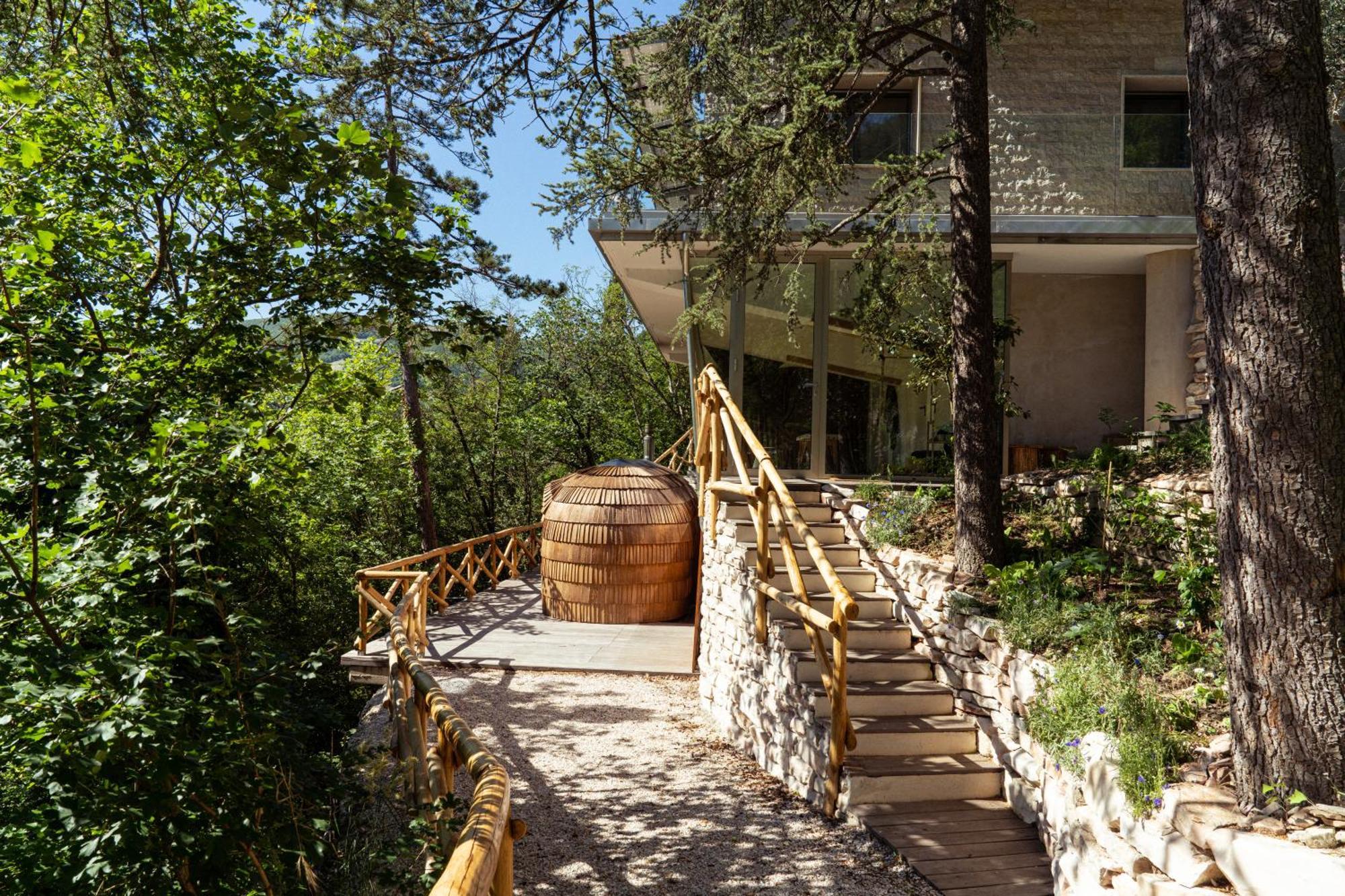 La Forestale Luxury Ecolodge Piano Terra- Appt Acqualagna Luaran gambar