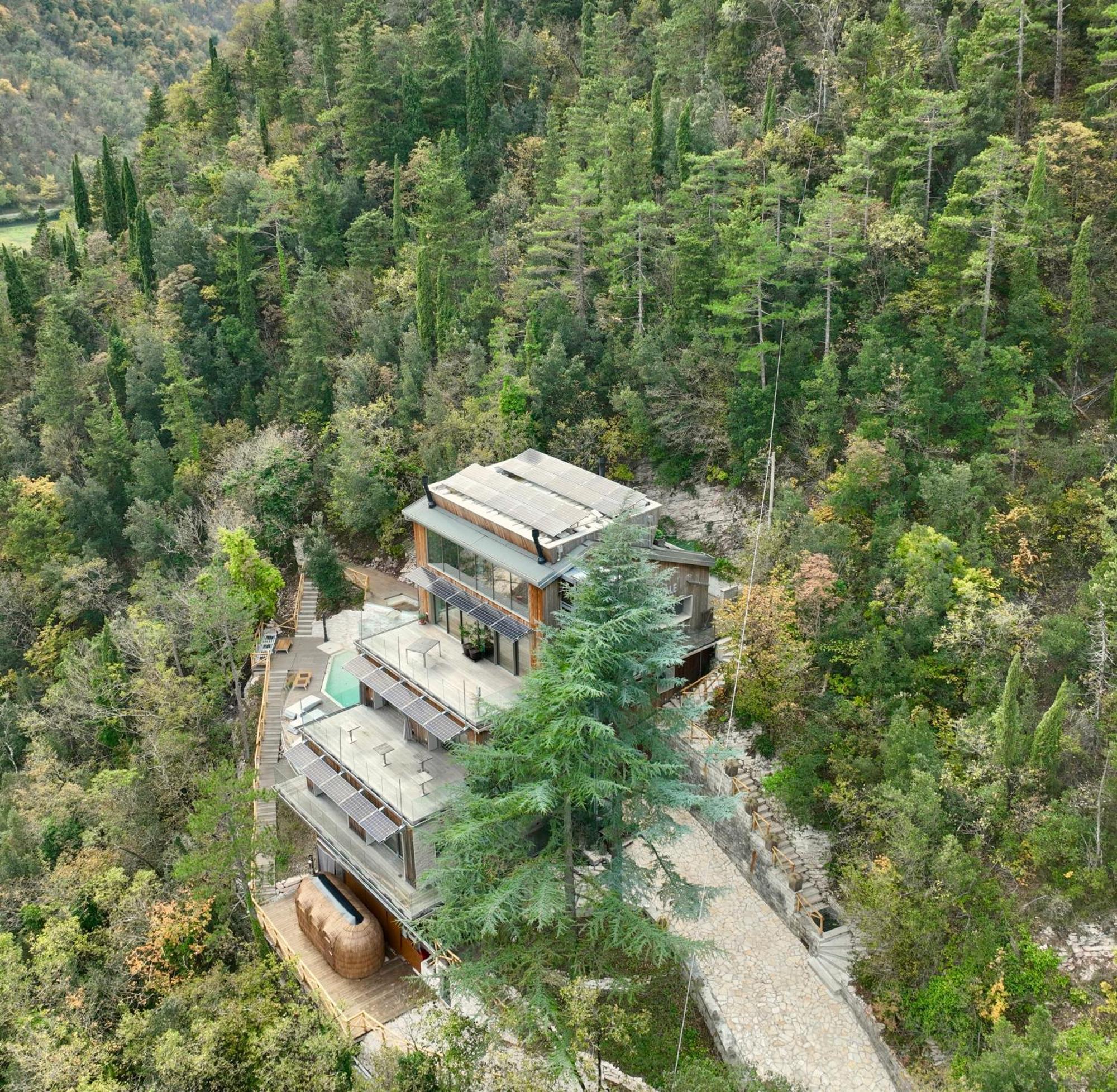 La Forestale Luxury Ecolodge Piano Terra- Appt Acqualagna Luaran gambar
